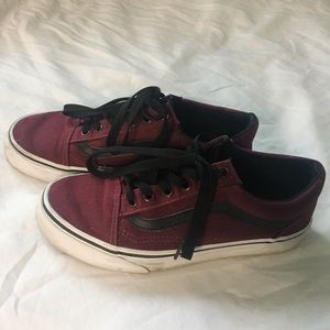 BURGUNDY OLD SKOOL VANS